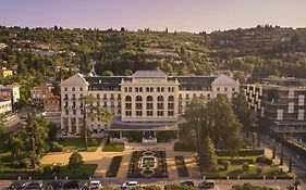 Hotel Kempinski Palace  5*